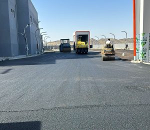 أعمال الأسفلت بمشروع محطة النوارية